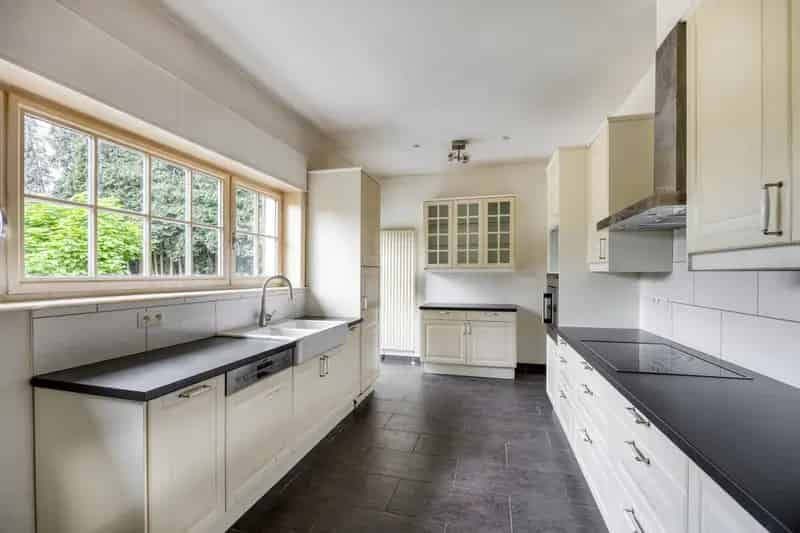 Huis te huur Sterrebeek: Villa met 4 slaapkamers en tuin