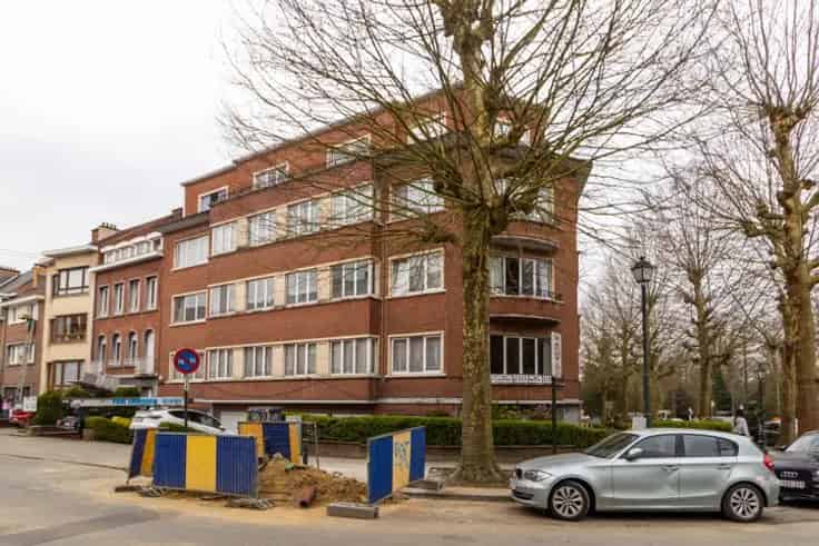 Appartementenblok Te Koop Laken 8 Appartementen