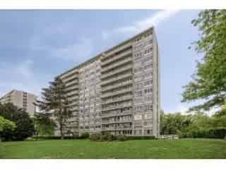Appartement te koop Zellik - Lichtrijk 2-slaapkamer appartement met terras