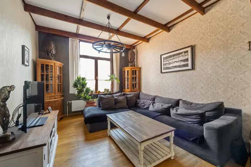 Huis te Huur Mariaburg: Op te Frissen Woning met Potentieel