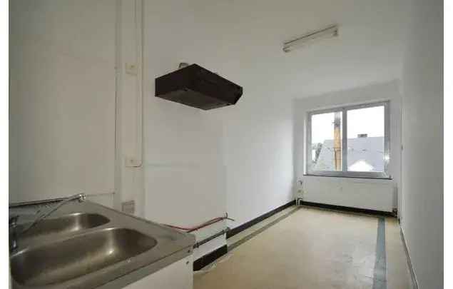 Huur 2 Slaapkamer Appartement 79m² Luik