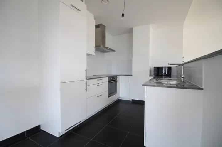 Appartement te huur Brussel 2 slaapkamers 122m² terras