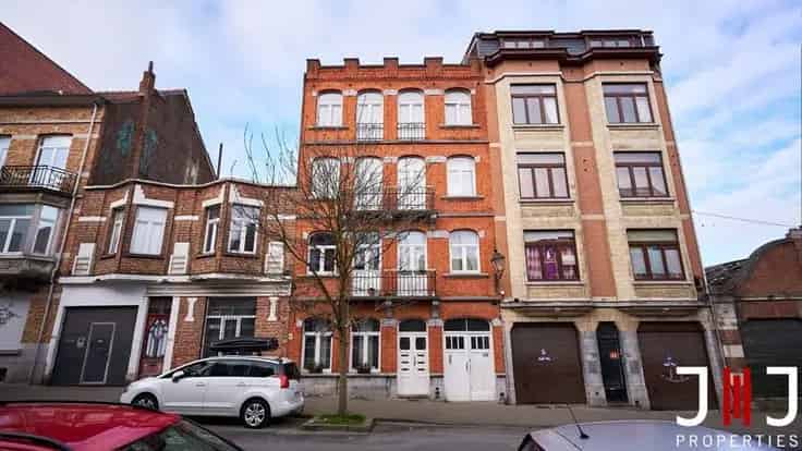 Appartement Te Koop Vorst 1 Slaapkamer Balkon Gerenoveerd