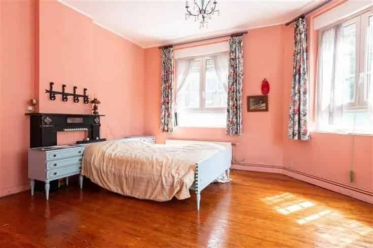 Huis Te Koop Bressoux: 317m² met Magazijn