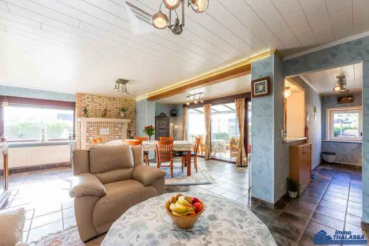 Charmante bungalow in vakantiedomein Ter Streep