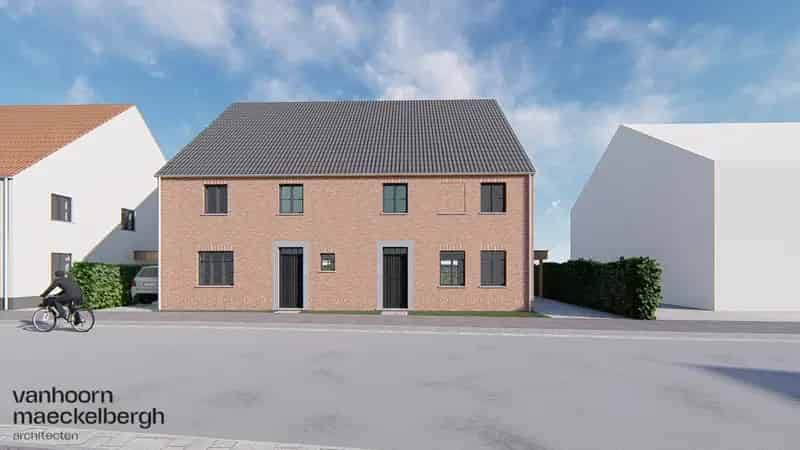 Vlakbij het centrum van Zevekote (Gistel) kan je deze nieuw te bouwen gezinswoning vinden. 
De woning maakt deel uit van een kleinschalig project met vier woningen in een landelijke stijl en ligt op de verbindingsweg tussen Zevekote en Gistel. 
Deze halfo