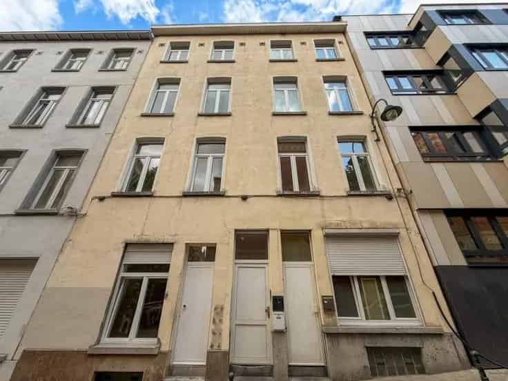 Appartement te koop Brussel Marollen 2 slaapkamers koer atelier