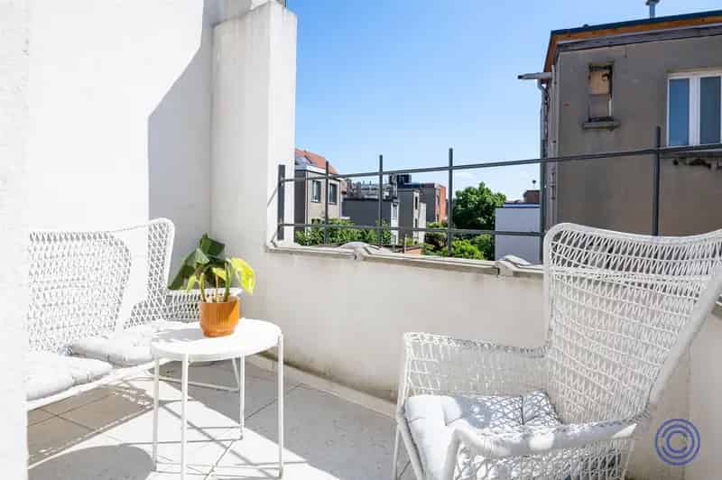 Appartement te koop Antwerpen 2 slaapkamers zonnig terras instapklaar