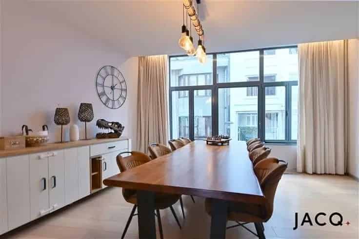 Triplex Appartement te Koop Boom 3 slaapkamers  Terras Jacuzzi