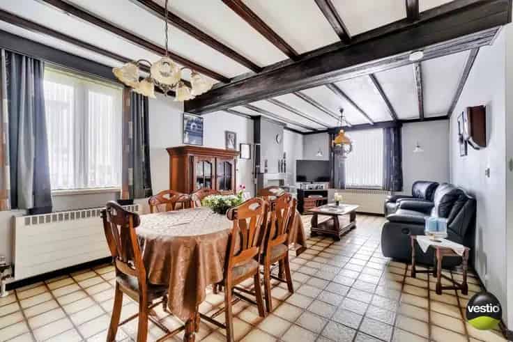 Huis Te Koop Opglabbeek: Karaktervolle woning te renoveren
