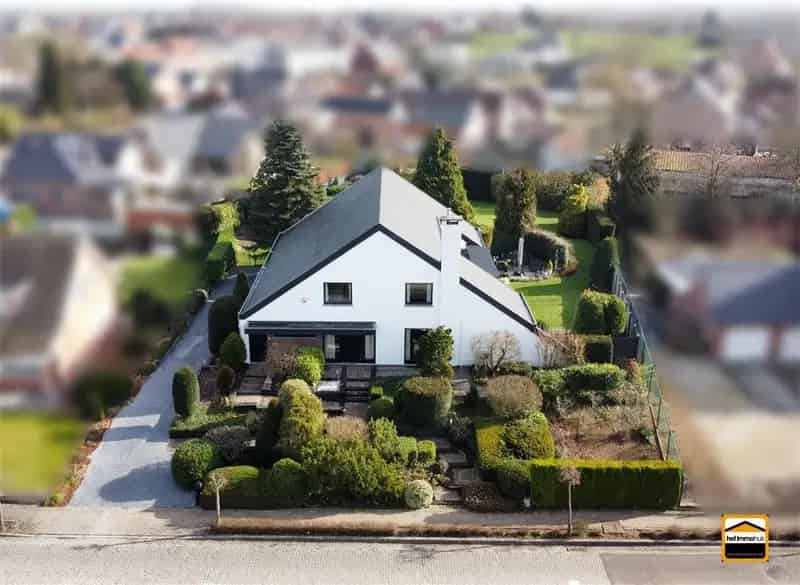 Villa te koop met praktijkruimte Huis in Limburg
