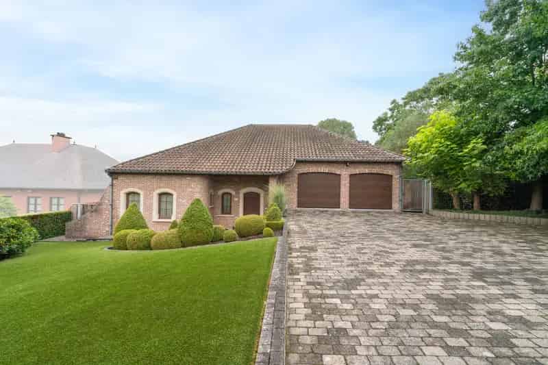 Te Koop Villa Affligem 4 slaapkamers 2 badkamers 344m²