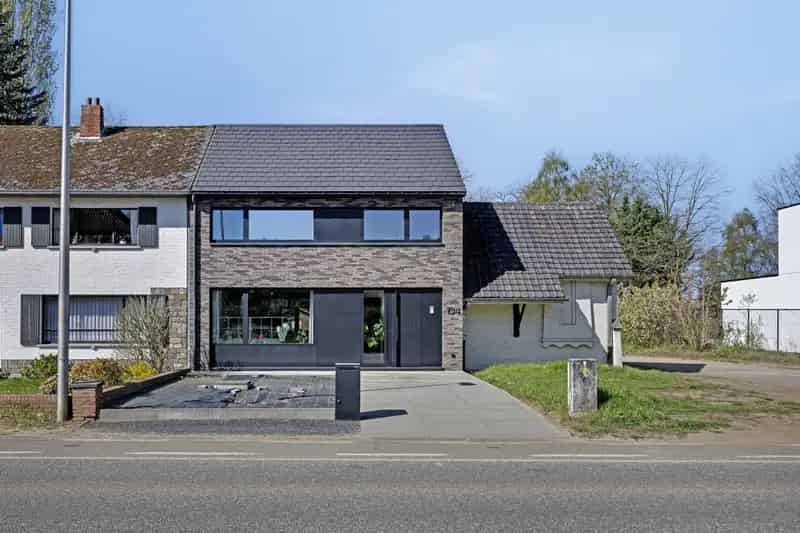 Huis te koop Tessenderlo: 4-5 slaapkamers, Energiezuinig, Tuin