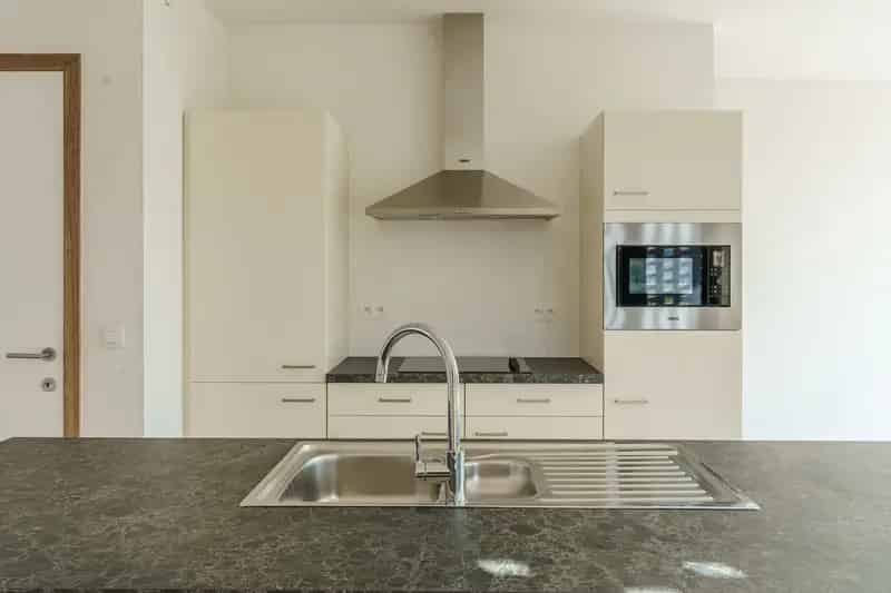 Huis te huur Mariakerke: BEN-woning met tuin