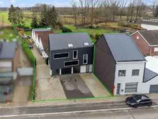 Handelspand te koop Ninove 250m² Kantoor Showroom Woning