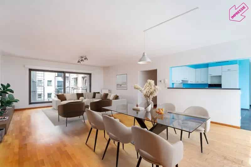 Antwerpen Ruim 3 Slaapkamer Appartement Nabij Willemdok