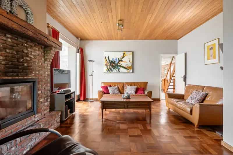 Vrijstaande woning te Putte Kapellen 4 slaapkamers grote tuin