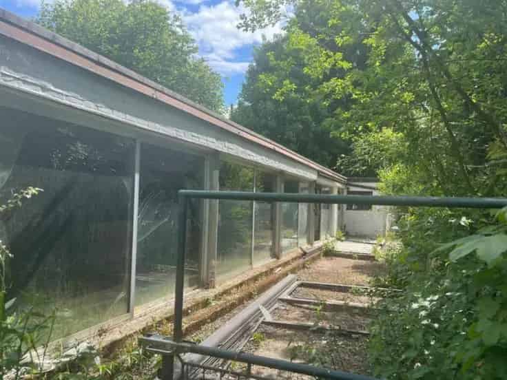 Huis te koop Saint-André: Ruïne te renoveren of te slopen