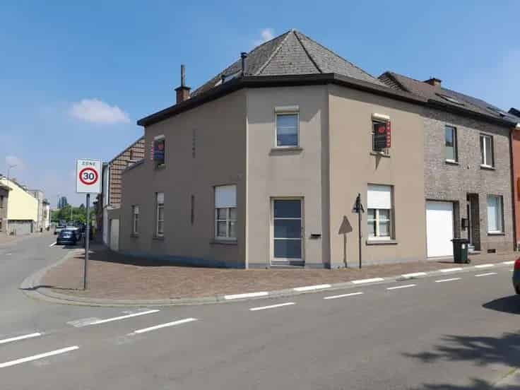 Huis Te Koop Brakel: Instapklare woning 187m²
