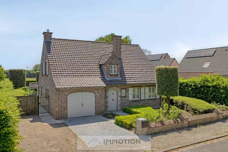 Villa te koop: 4 slaapkamers, tuin, rustige ligging
