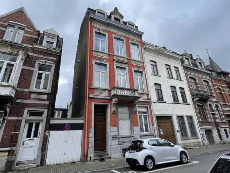Appartementsblok Te Koop in Namur Nabij Station