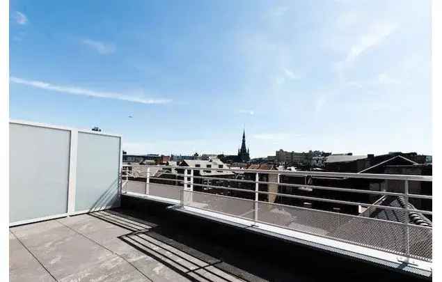 Huur 2 slaapkamer appartement van 115 m² in Liège