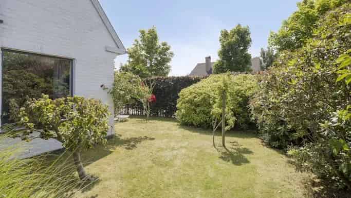 Villa te koop Sint Kruis 5 slaapkamers gerenoveerd dak