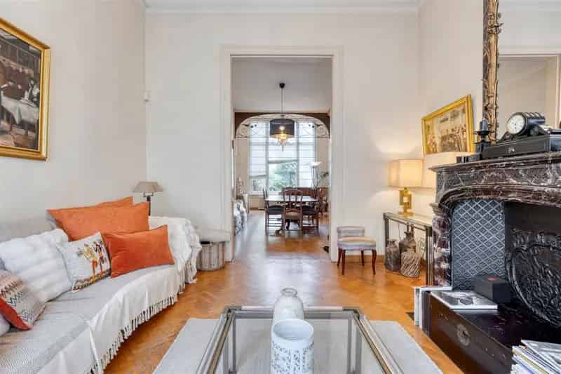 Herenhuis te huur Antwerpen Harmoniebuurt 5 slaapkamers 3 badkamers
