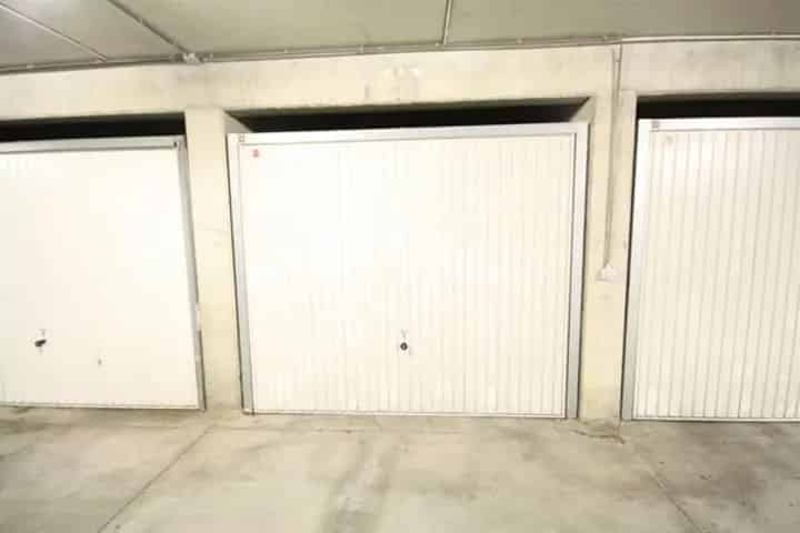 Garagebox Alma Metro - Veilige Parkeerplaats