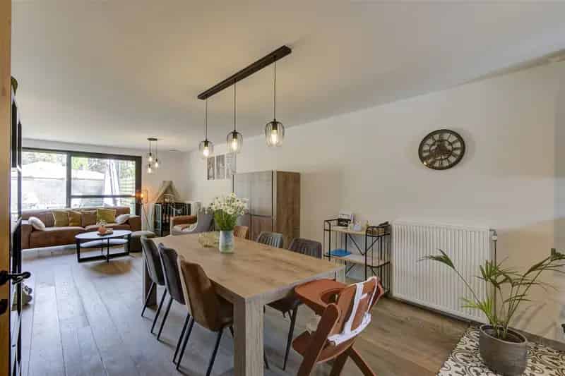 Huis te koop: Instapklare woning met garage en tuin