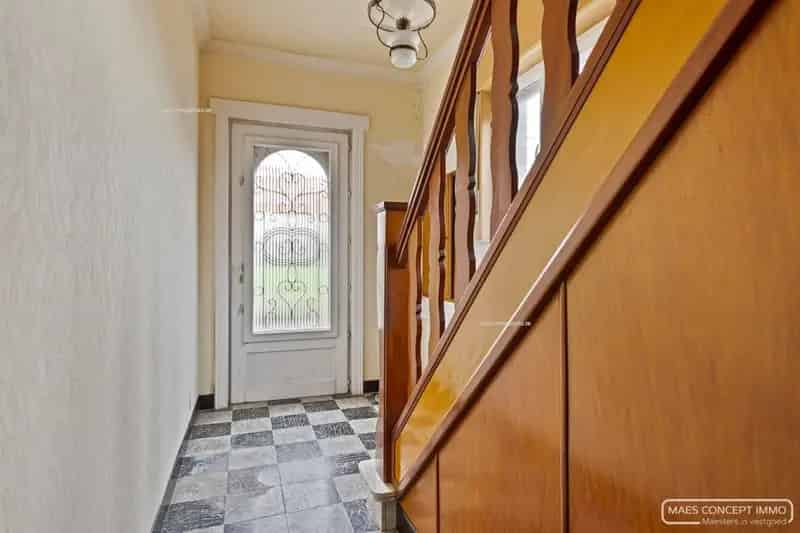Huis te koop Anzegem: 3 slaapkamers te renoveren