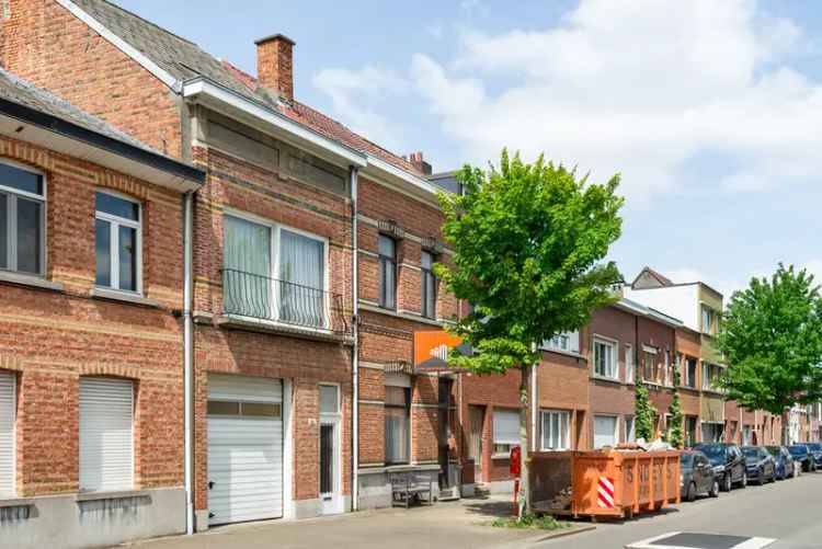 Te renoveren woning Wilrijk 4 slaapkamers grote tuin