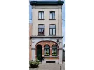 Herenhuis te Koop Nivelles 5 slaapkamers 4 badkamers