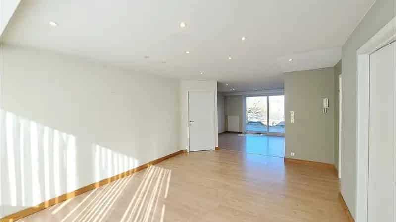 Appartement te huur Sint-Michiels 2 slaapkamers ruim terras