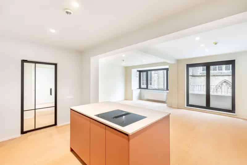 Appartement te koop Leuven: Uniek zicht op Sint-Pieterskerk