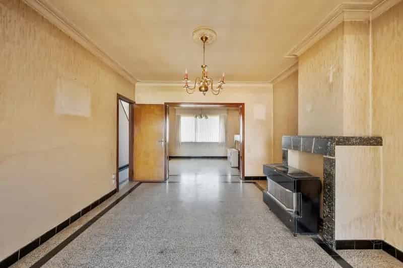 Huis te koop Sint-Eloois-Winkel: 3 slaapkamers, 500m² tuin, renovatieproject