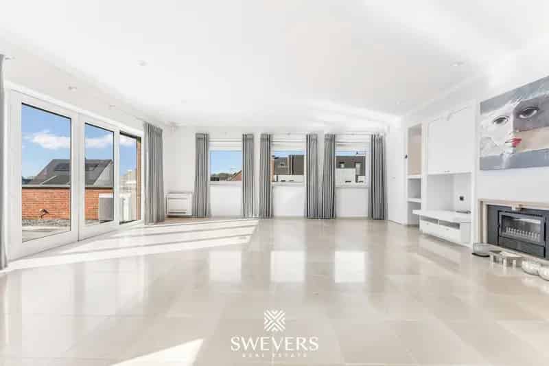 Handelspand met Ruime Woning te Lummen