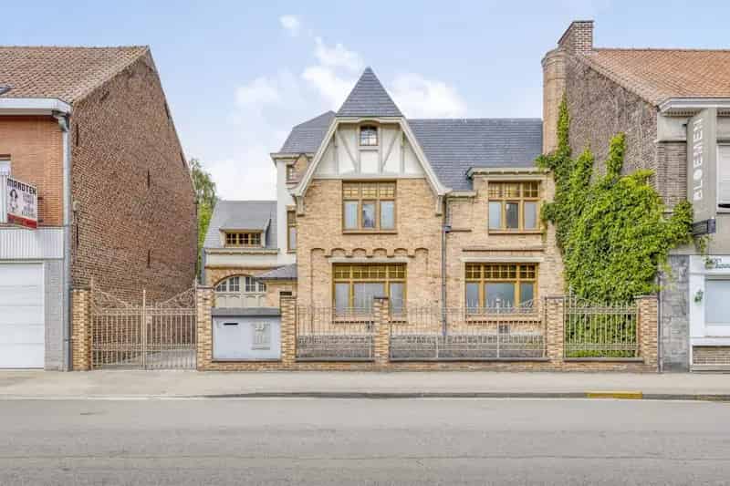 Herenwoning met Handelsruimte te Ardooie