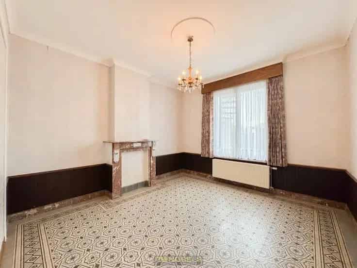 Huis Te Koop Leupegem Ruime Halfopen Bebouwing 4 slaapkamers