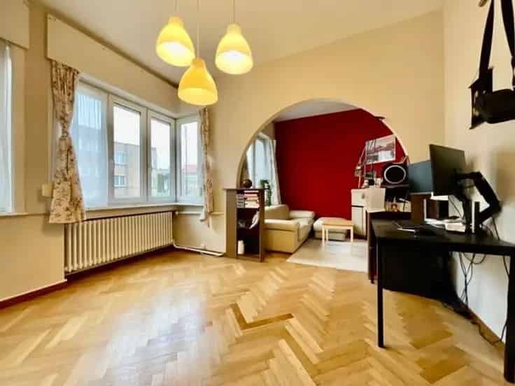 Appartement Te Koop Laken 1 Slaapkamer Terras Pagodenwijk