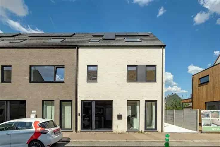 Huis Te Koop Mechelen: 4 Slaapkamers, Energiezuinig, Tuin
