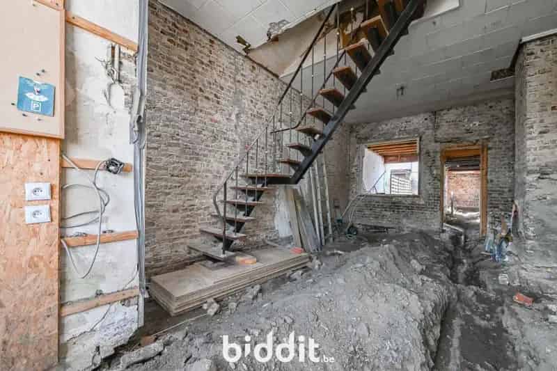 Goed Gelegen Woning Te Renoveren 2 Slaapkamers