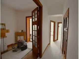 Gelijkvloers Appartement te Huur Laken
