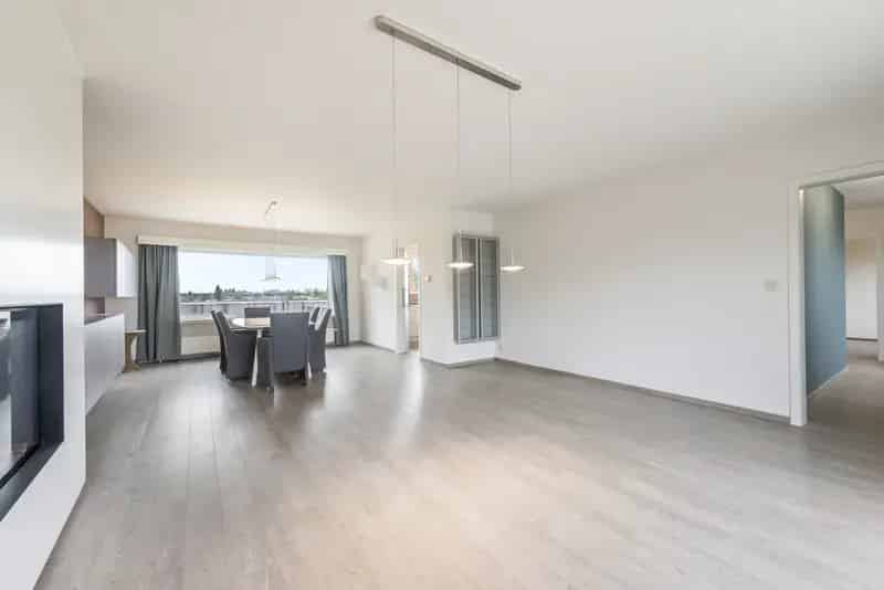 Appartement te koop nabij centrum met 2 terrassen