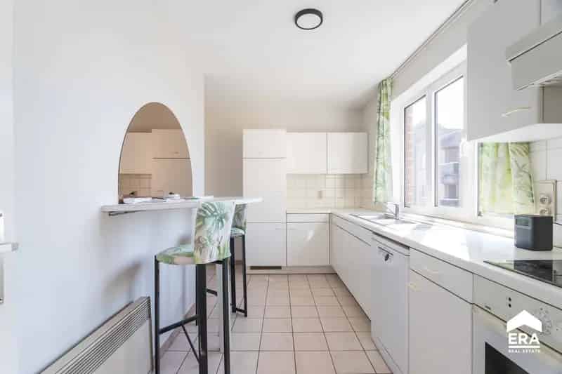 Gerenoveerd Appartement 3 Slaapkamers Centrum Roeselare