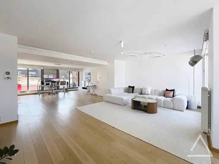 Luxe Appartement Chatelain 3 Slaapkamers Prive SPA