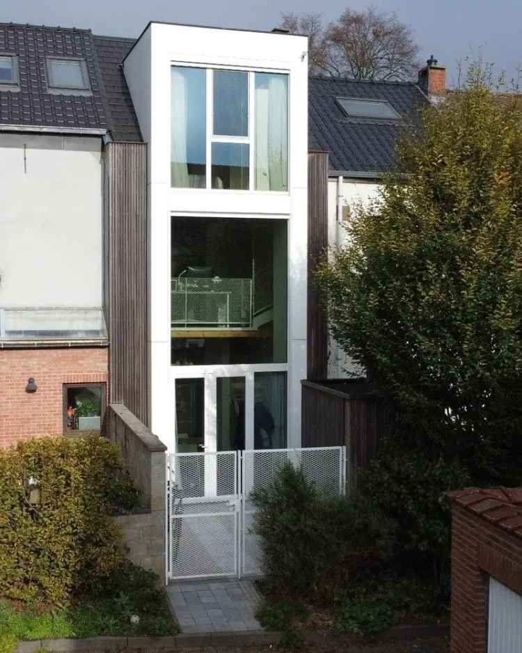 Prachtige gerenoveerde rijwoning in het hart van Leuven!