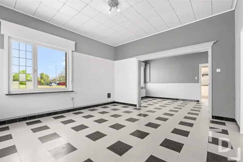 Vrijstaande woning Vlamertinge ruim perceel