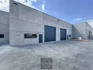 Industrie te koop Oostnieuwkerke 216m²