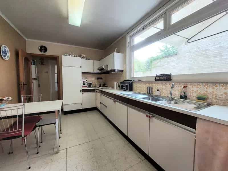 Huis te koop Sint-Pieters: 3 slaapkamers, garage en tuin